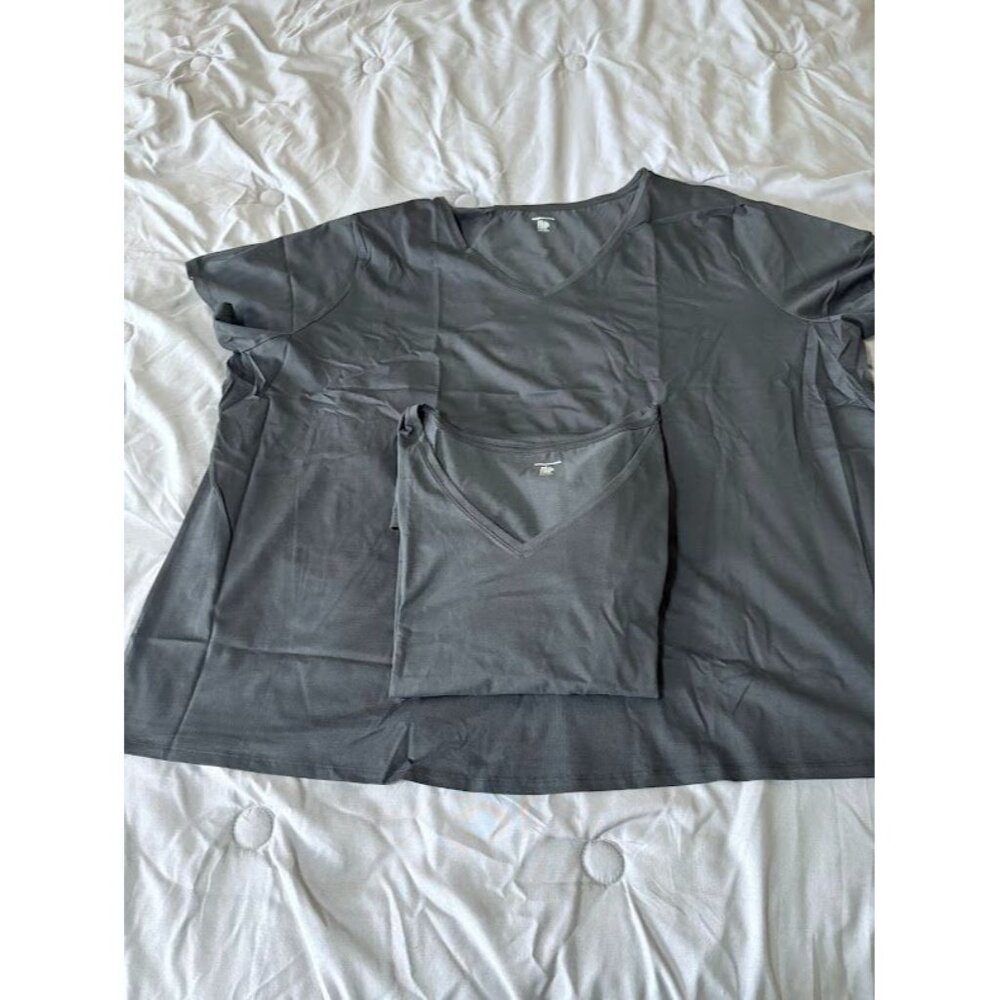 New 2-Pack Black Women's V-Neck Cotton Classic Fit T-Shirts 6X Plus